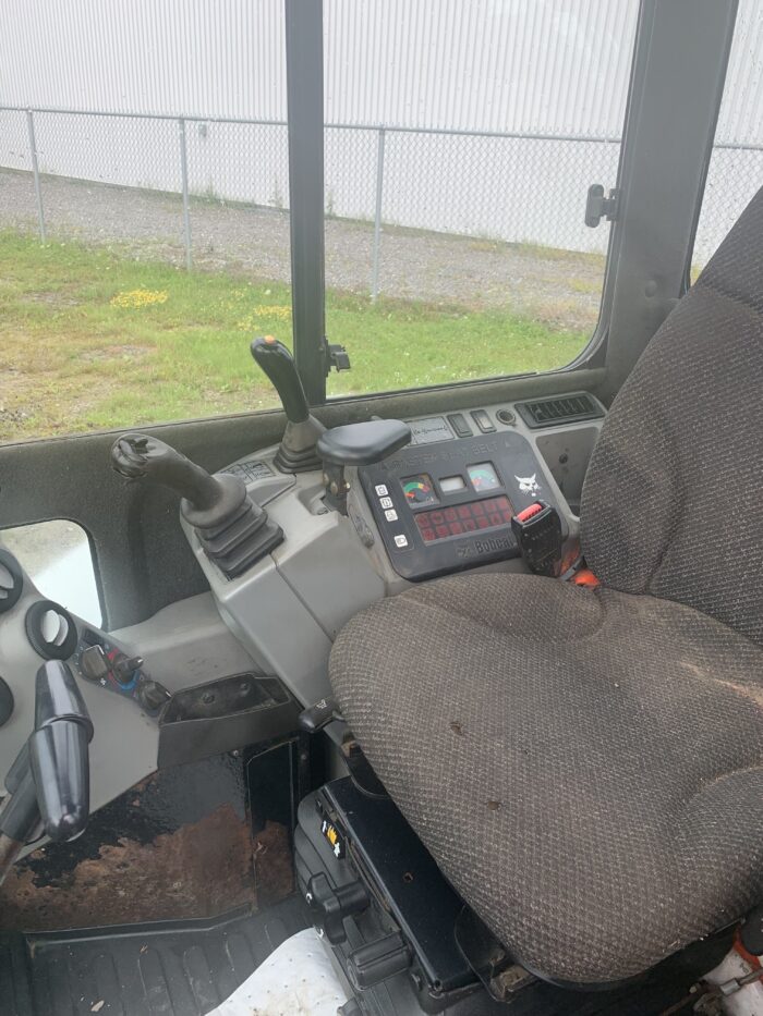 2010 BOBCAT E35 - Image 2