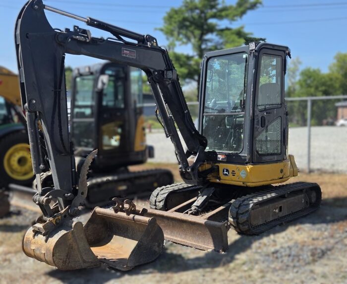 2017 John Deere 35G 66655 – Image 3