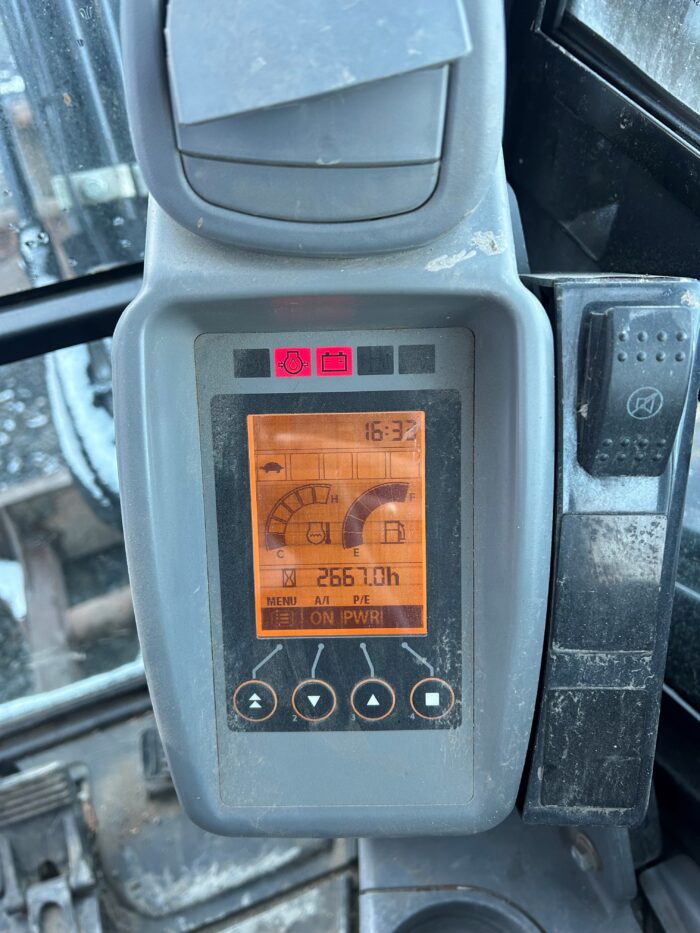 2017 John Deere 35G 66655 – Image 6