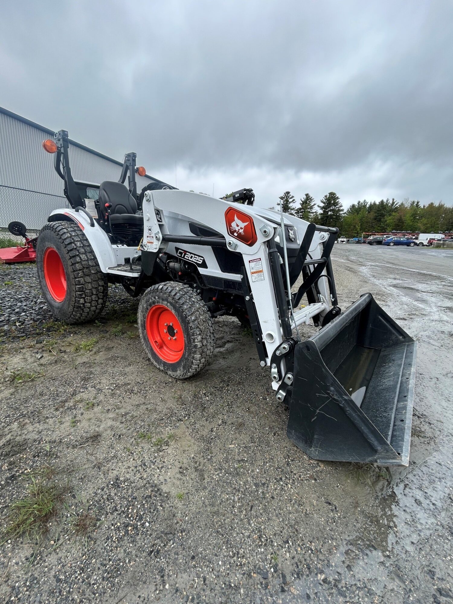 Bobcat Ci2025 Tractor - Image 2